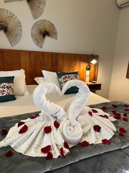 Hotel Pousada Shangri-la Serra Negra  Bagian luar foto